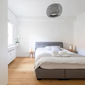 Appartement Wonderful Two Bedroom At Limpertsberg With Parking, Near Tram, Luxembourg